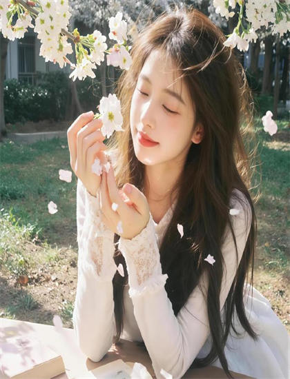 寻找里美角色研究：无人机拍摄的视角与稳定性 认识人物与故事的互动